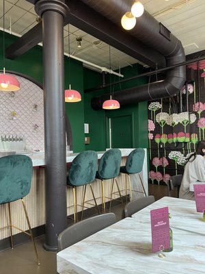 Petit Poutinerie by null