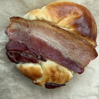 Daily Whisk Matcha - Arabiki Bacon bread - Cafes Near Me - Honolulu, Hawaii Daily Whisk Matcha - Arabiki Bacon bread - Cafes Near Me - Honolulu, Hawaii