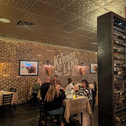 Farmhouse Tavern