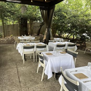 THE CHASTAIN - Beautiful outdoor seating - Diners Near Me - Atlanta, Georgia THE CHASTAIN - Beautiful outdoor seating - Diners Near Me - Atlanta, Georgia