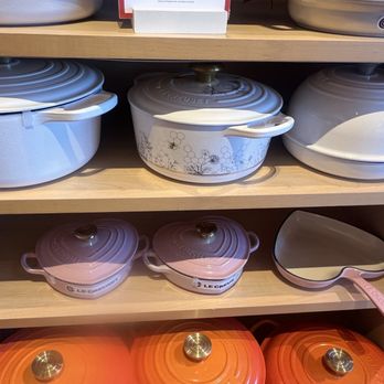 Williams-Sonoma - Le Creuset - Kitchen & Bath Near Me - Harrisburg, Pennsylvania Williams-Sonoma - Le Creuset - Kitchen & Bath Near Me - Harrisburg, Pennsylvania
