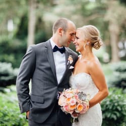 Grafin Skin and Beauty - "I was beyond happy with how my make up turned out. All of my bridesmaids looked stunning, too!" -AS