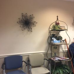 Chapel, McMurtrie and Bartlett Chiropractic - Cute waiting area.