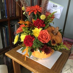 Vogt's Flowers - Thanksgiving arrangement