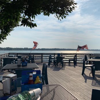 Lumberjacks Patio Grill - Deck - American Near Me - North Tonawanda, New York