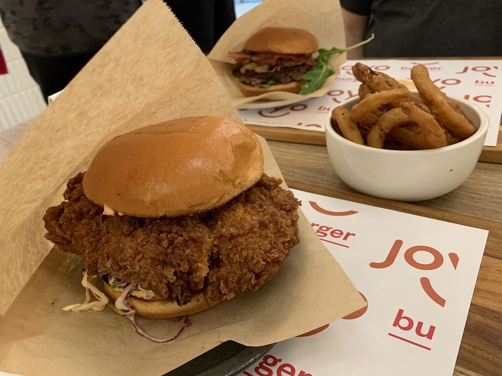 JOYO BURGER Updated August 2024 10 Photos 3036 Rue Masson