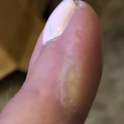 Viva Nail Spa - This is the big old palace that she left on the side of my toe! Like I said there was so much lotion on it I didn't notice!