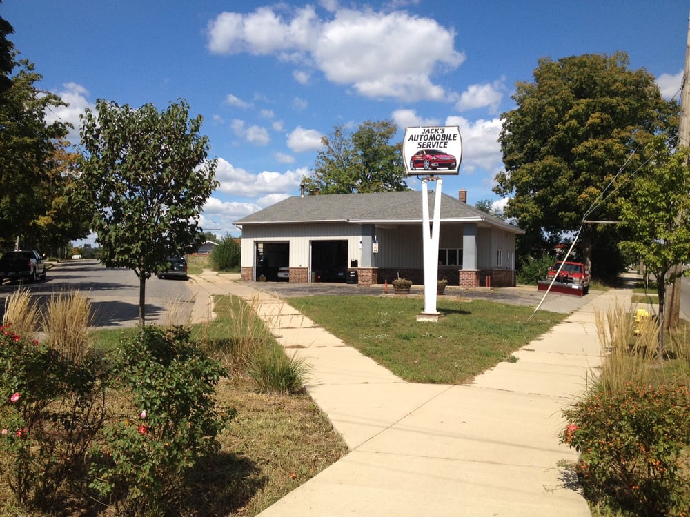 LEGACY AUTOTECH Updated August 2024 2349 Kalamazoo Ave SE, Grand Rapids, Michigan Tires