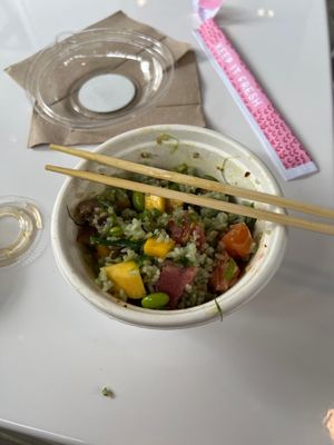 Sweetfin Poke Silverlake by null