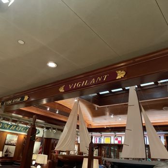 Clyde's at Mark Center - American Near Me - Alexandria, Virginia