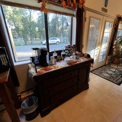 Vista Del Rio Lodge - Hot beverages station for breakfast