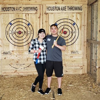 Houston Axe Throwing - Axe Throwing Near Me - Houston, Texas