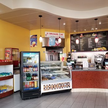 Le Diplomate Cafe - interior - Bakeries Near Me - Irvine, California