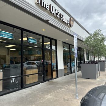 The UPS Store - Shipping Centers Near Me - Houston, Texas
