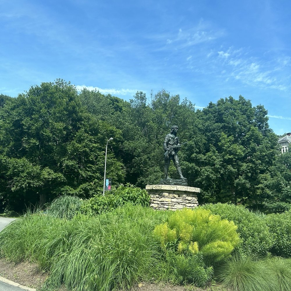 Daniel Boone Monument - Landmarks & Historical Buildings Near Me - Louisville, Kentucky Daniel Boone Monument - Landmarks & Historical Buildings Near Me - Louisville, Kentucky