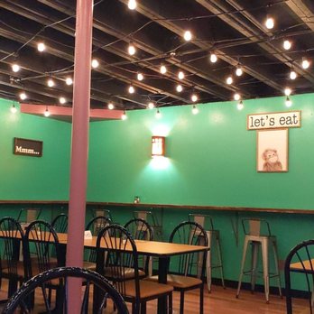 Ajun Cajun - Interior - Cajun/Creole Near Me - New Orleans, Louisiana