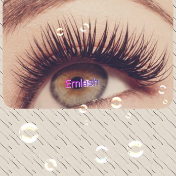 Em Lash - Real look with volume silk C curl mix length 9,10,11,12,11,9 by Mika. - Eyelash Service Near Me - Huntington Beach, California