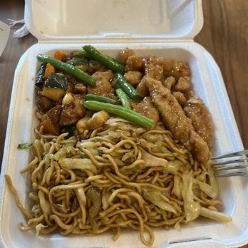 Panda Express - Chinese Near Me - Lincoln, California
