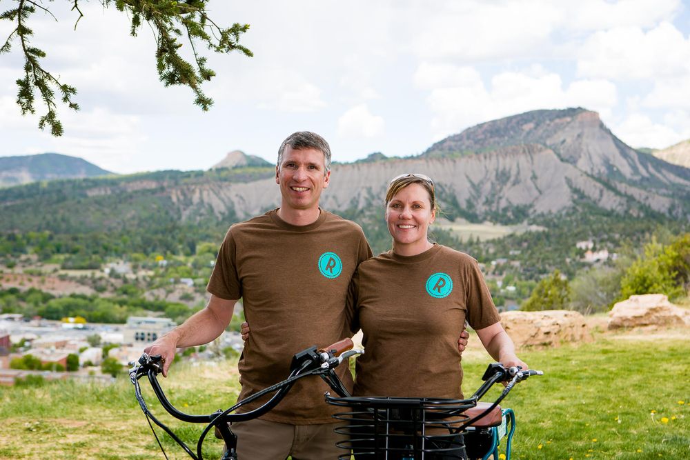 ROLL eBike & paddle board Logo