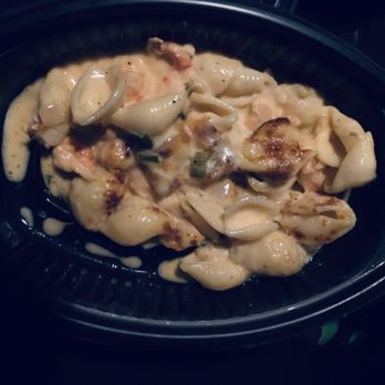 Chimes Restaurant - Crawfish Mac & Cheese - Southern Near Me - Baton Rouge, Louisiana