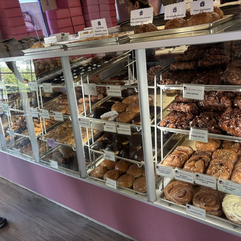 Donut House - Donuts and croissants - Donuts Near Me - Anacortes, Washington Donut House - Donuts and croissants - Donuts Near Me - Anacortes, Washington