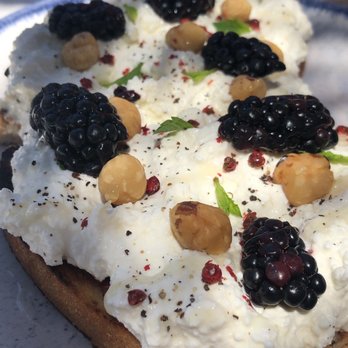 The Surf Lodge - Ricotta toast - Hotels Near Me - Montauk, New York