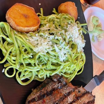 Fernando's - Peruvian Near Me - Downey, California
