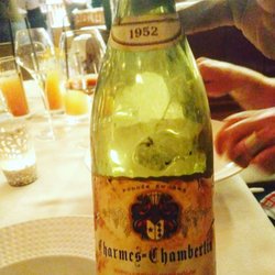 Fux Restaurant+Bar+Kultur - Der Weinkeller des Fux ist bestückt mit seltenen und herrlichen Flaschen - diese war übrigens echt geil!