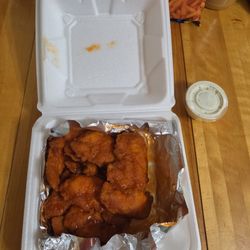 D & E Pizza & Subs - Buffalo chicken tenders