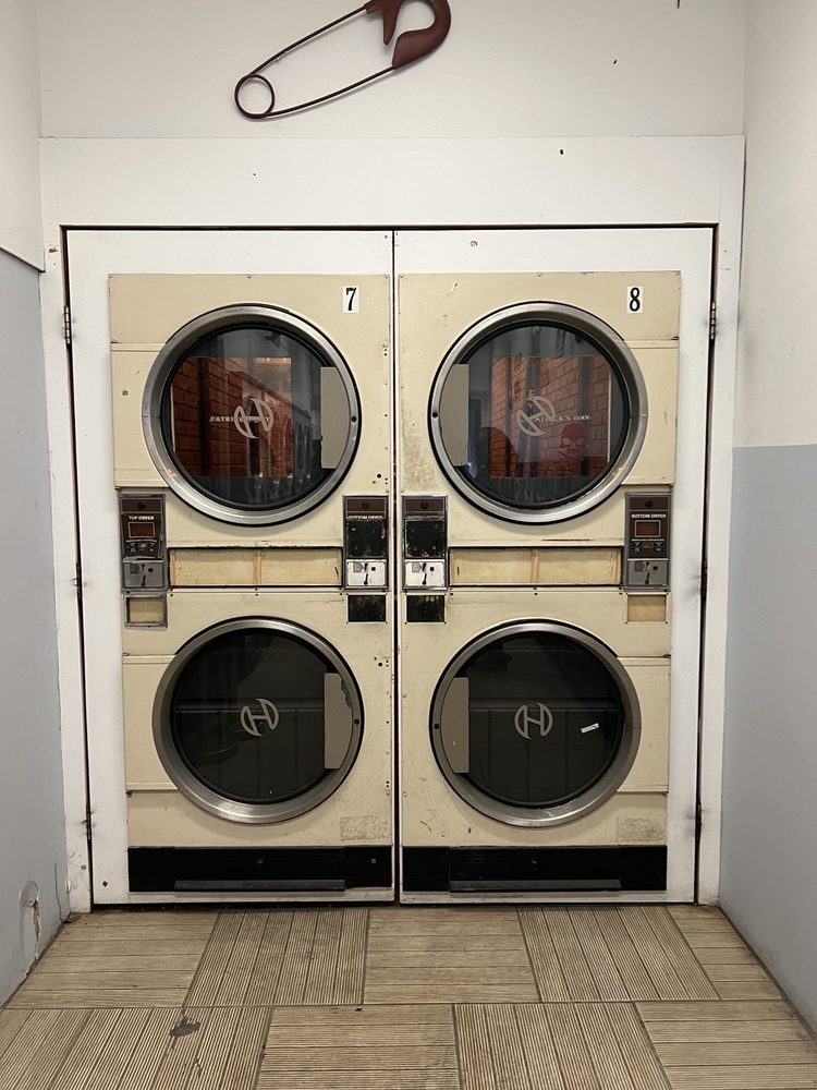 THE LAUNDROMAT Updated September 2024 120 Photos & 109 Reviews 4