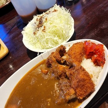 Koromo - Chicken Katsu Curry - sloppy cut and plating. Pickled vegetable were good tho. - Japanese Near Me - Aiea, Hawaii