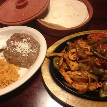 El Maguey - Chicken fajitas - Mexican Near Me - Lodi, California El Maguey - Chicken fajitas - Mexican Near Me - Lodi, California