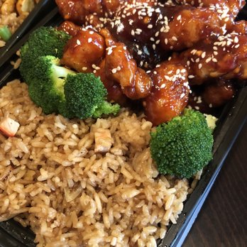 Little Chopstix - Sesame chicken lunch combo - Chinese Near Me - Woodbury, Minnesota
