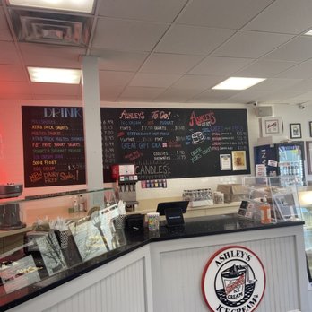 Ashley's Ice Cream Cafe - Ice Cream & Frozen Yogurt Near Me - Madison, Connecticut