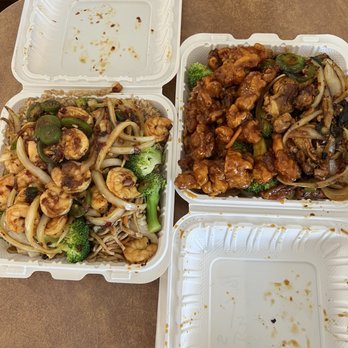 Mark's Kitchen - Spicy shrimp, vegetable chow mein and fried rice. Orange chicken, spicy Mongolian beef and broccoli, vegetable chow mein - American Near Me - Fresno, California Mark's Kitchen - Spicy shrimp, vegetable chow mein and fried rice. Orange chicken, spicy Mongolian beef and broccoli, vegetable chow mein - American Near Me - Fresno, California