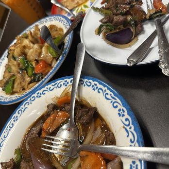 Grab Thai - Wok egg plant w/steak, drunken noodles, roti. - Thai Near Me - San Jose, California Grab Thai - Wok egg plant w/steak, drunken noodles, roti. - Thai Near Me - San Jose, California