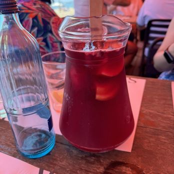 Sal Mar - Sangria - Restaurants Near Me - Barcelona, B