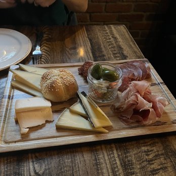 Sorellina - Meat and cheese plate - Wine Bars Near Me - Hoboken, New Jersey