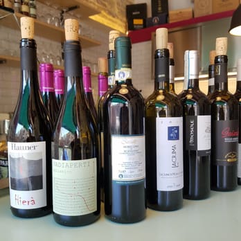 Mezzopieno Bacaro - Vino! - Wine Bars Near Me - Venezia, VE Mezzopieno Bacaro - Vino! - Wine Bars Near Me - Venezia, VE
