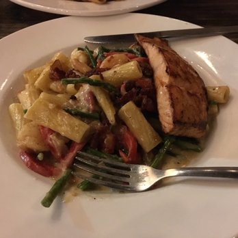 Perfect Pear Bistro - New American Near Me - Tempe, Arizona