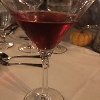 Chez Francois Restaurant - Pomegranate Martini - French Near Me - Vermilion, Ohio Chez Francois Restaurant - Pomegranate Martini - French Near Me - Vermilion, Ohio