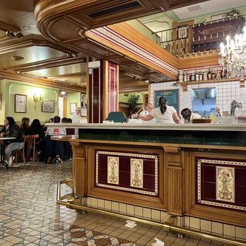 Real - Spanish Near Me - Madrid, M