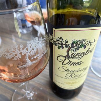 Tangled Vines Winery - Wineries Near Me - New Bloomfield, Pennsylvania