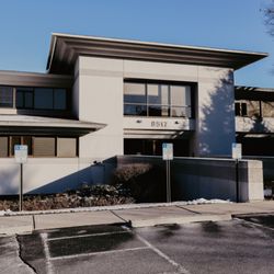 Puckette Integrative Healthcare - Exterior from Parking Lot