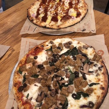 Blaze Pizza - Build-Your-Own with Sausage, Olive and Mushrooms and BBQ Chicken - Salad Near Me - Torrance, California Blaze Pizza - Build-Your-Own with Sausage, Olive and Mushrooms and BBQ Chicken - Salad Near Me - Torrance, California