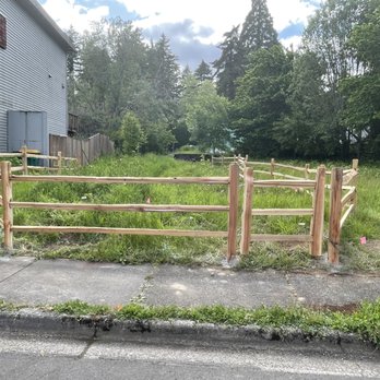 Rick's Custom Fencing & Decking - Split rail fence - Fences & Gates Near Me - Hillsboro, Oregon Rick's Custom Fencing & Decking - Split rail fence - Fences & Gates Near Me - Hillsboro, Oregon