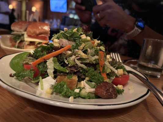 White House Tavern by null