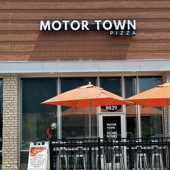 Motor Town Pizza - Pizza Near Me - Richmond Heights, Missouri