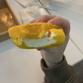 Mango Mango Dessert - Mango pancake - Desserts Near Me - Chicago, Illinois