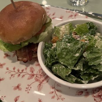 Victor - The big Vic burger - American Near Me - Toronto, Ontario